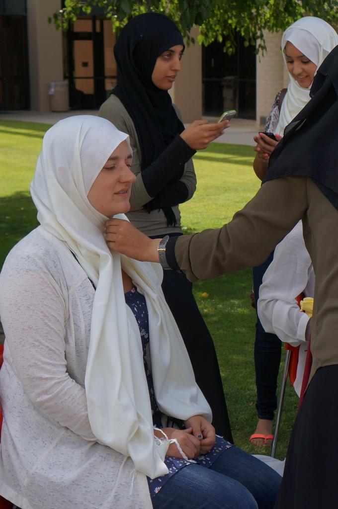 Students don hijabs to gain a better understanding of Muslim women during the Hijab Challenge. (Ryan Barrera/The Runner).