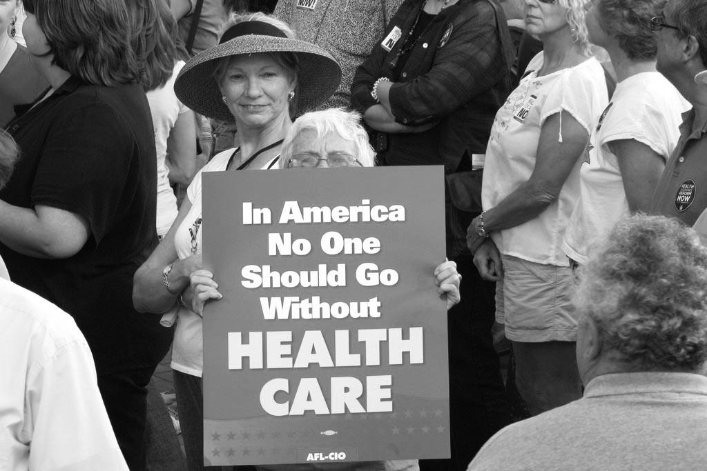 Image from http://obamacare.net
Protesters show their support for ObamaCare.