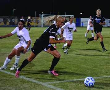 Women win in double overtime against New Mexico State Aggies