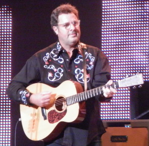 Country artist Vince Gill pays tribute to Bakersfield Sound at Rabobank Theater