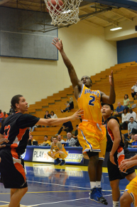 ’Runner basketball destroys Occidental in 41-point exhibition blowout