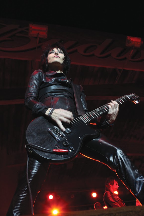 Joan Jett rocks last night of the fair