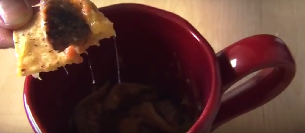"Microwavable Meal in a Mug": How to make nachos