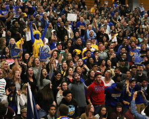 CSUB crowd cheers on the Roadrunners during their game against the New Mexico State Aggies on Saturday. Photo by AJ Alvarado/The Runner