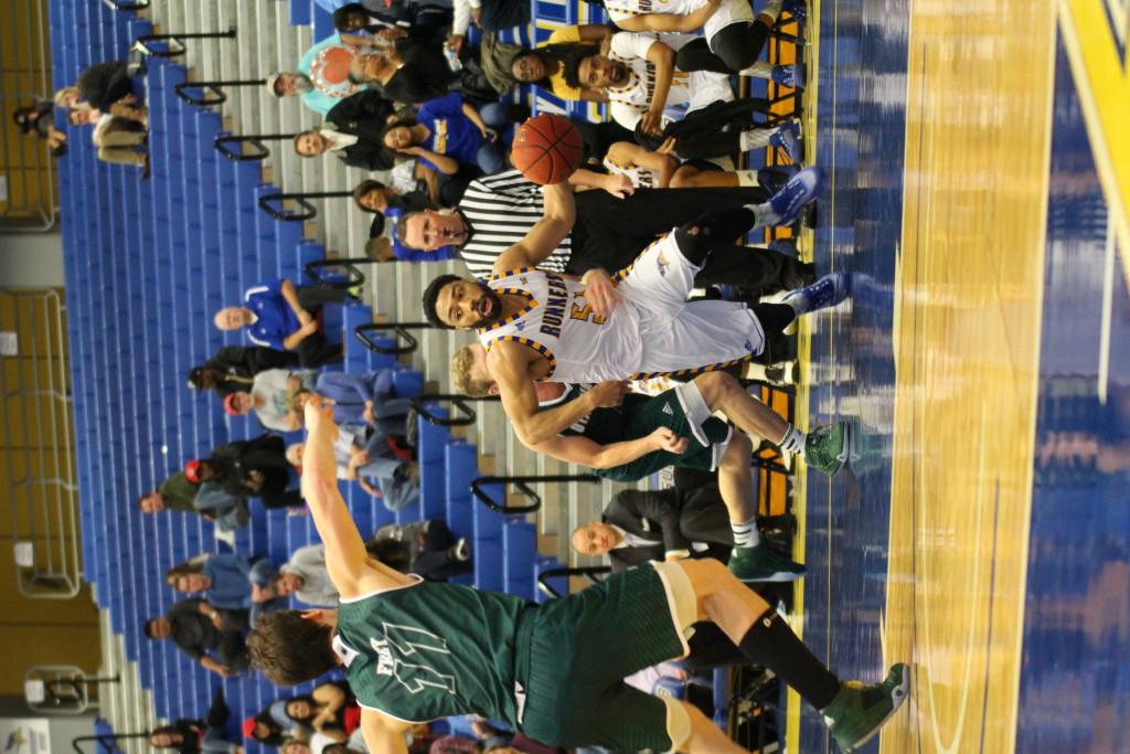 Roadrunners cruise past Utah Valley, 91-69