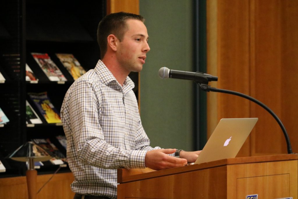 Geology major Gran Obenshain spoke about his experience at the Water Policy Summer School on Thursday, Oct. 13. 
By Etelvina Castillo/ The Runner