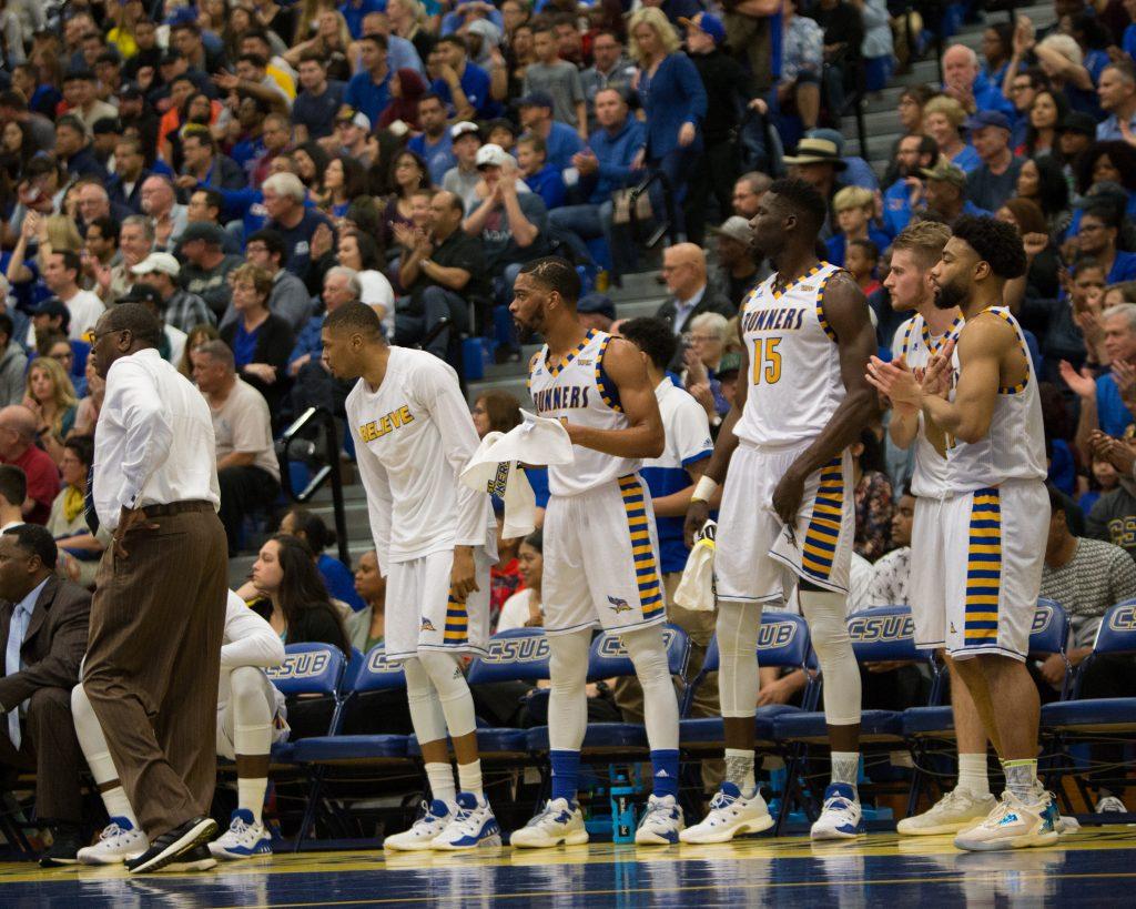 Roadrunners roll past Vaqueros, move into first place in WAC