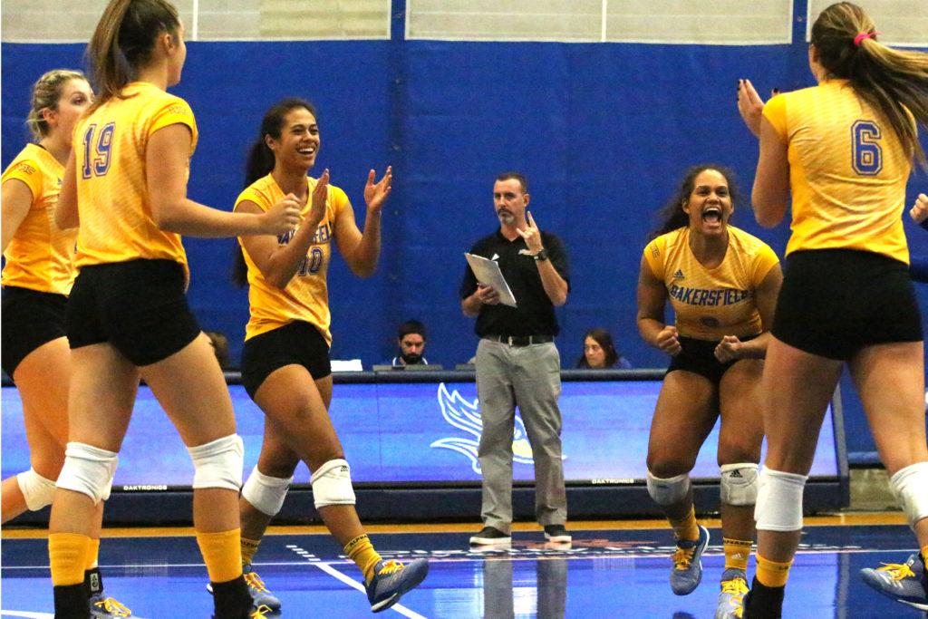 CSUB sweeps Roadrunner Classic, defeats South Dakota
