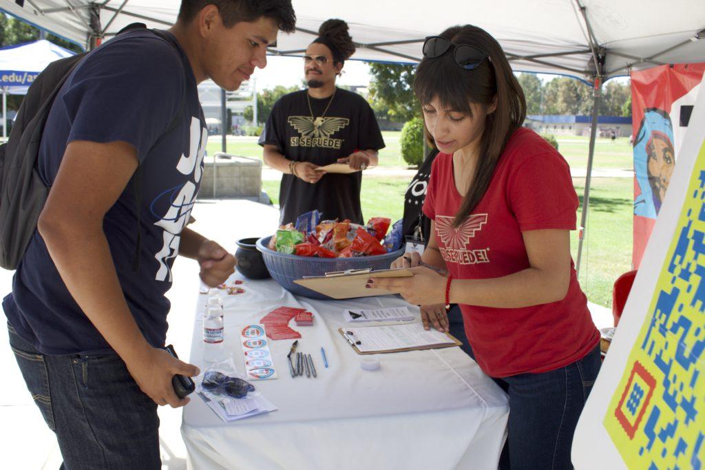 Voter registration drive attracts new student voters