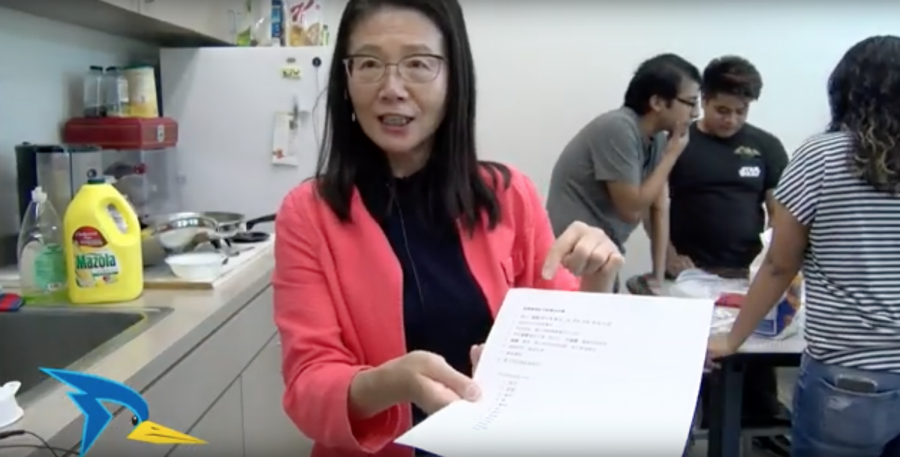 Chinese class makes dumplings