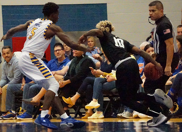 Junior Guard Czar Perry guards against Grand Canyon during basketball game Sat. Jan. 4 at Icardo Center