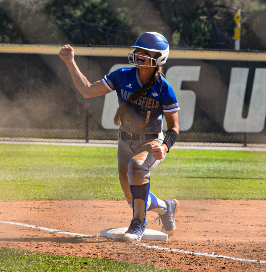 The Cal State Bakersfield softball team were finally back in action at home as they played in their first home game since May of 2019. The Roadrunners hosted an old rival, The Pacific University Tigers in their home opener.  