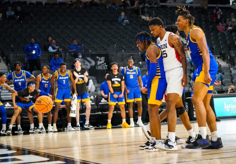 Kaleb Higgins scores in transition to give CSUB a 13 point lead in the final minutes of the game. Higgins finished the night with 15 points, 4 assists, 4 rebounds, and 1 steal.
