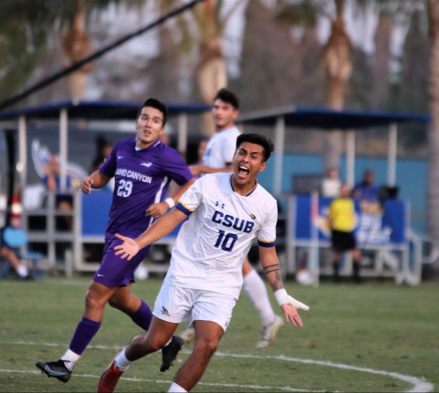 CSUB Men's soccer takes on GCU for a 2-1 win
