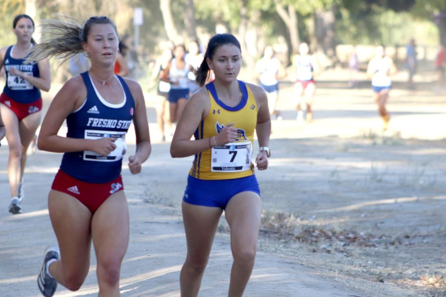 Helena Valentic runs in CSU Bakersfield’s cross country race at Woodward Park in Fresno on Sept. 3, 2022.  Photo provided by CSUB athletics