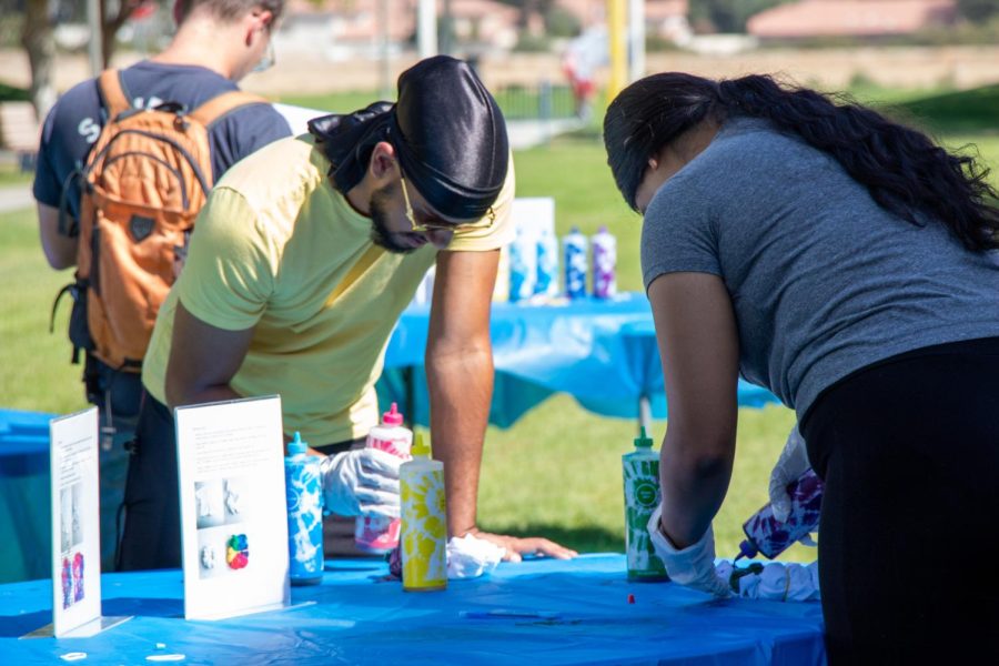Wellness t-shirt event was to "dye" for